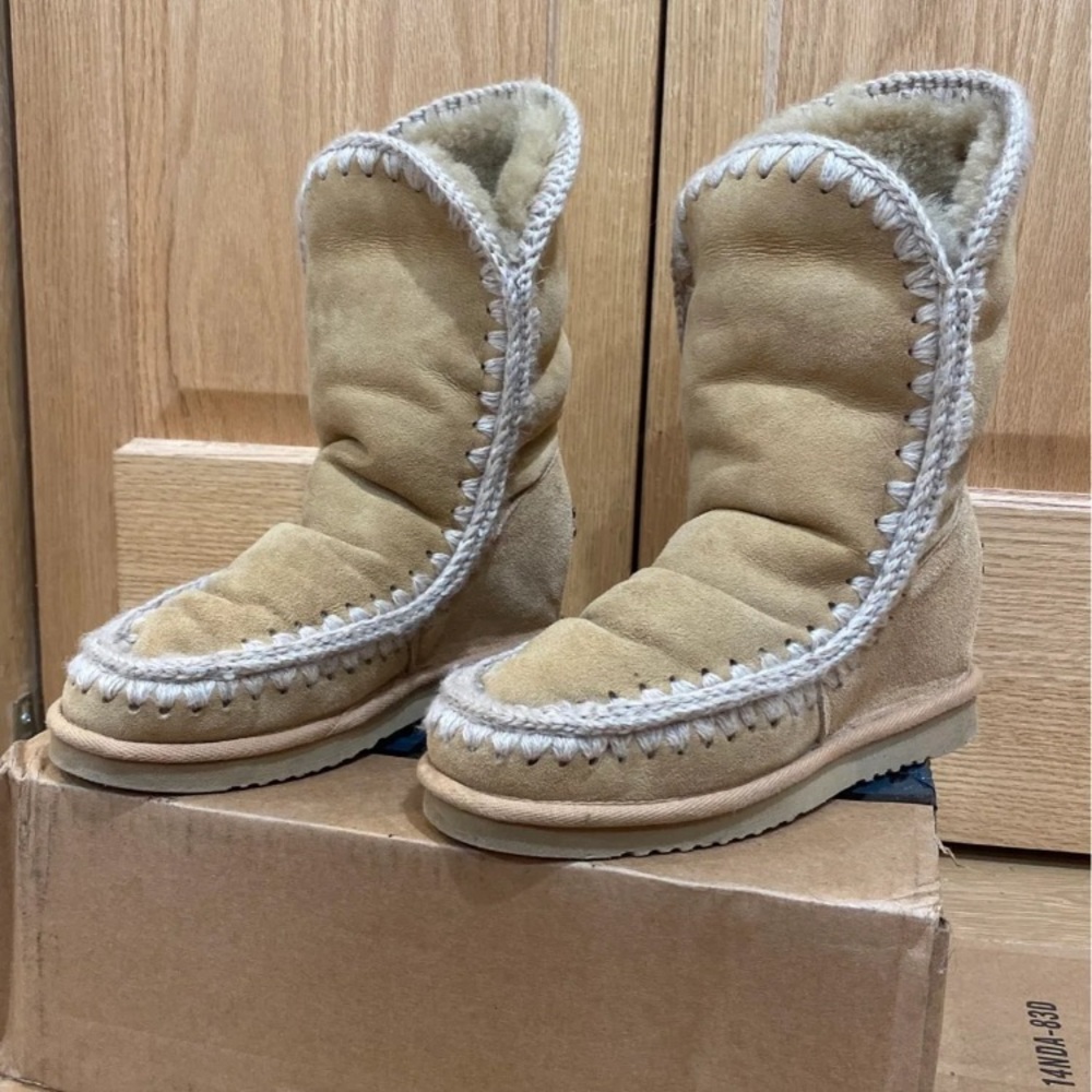 MOU Eskimo boots inner wedge 39/8.5